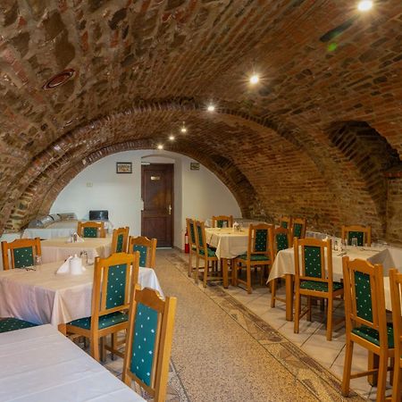 Готель Casa Cu Cerb Сігішоара Екстер'єр фото