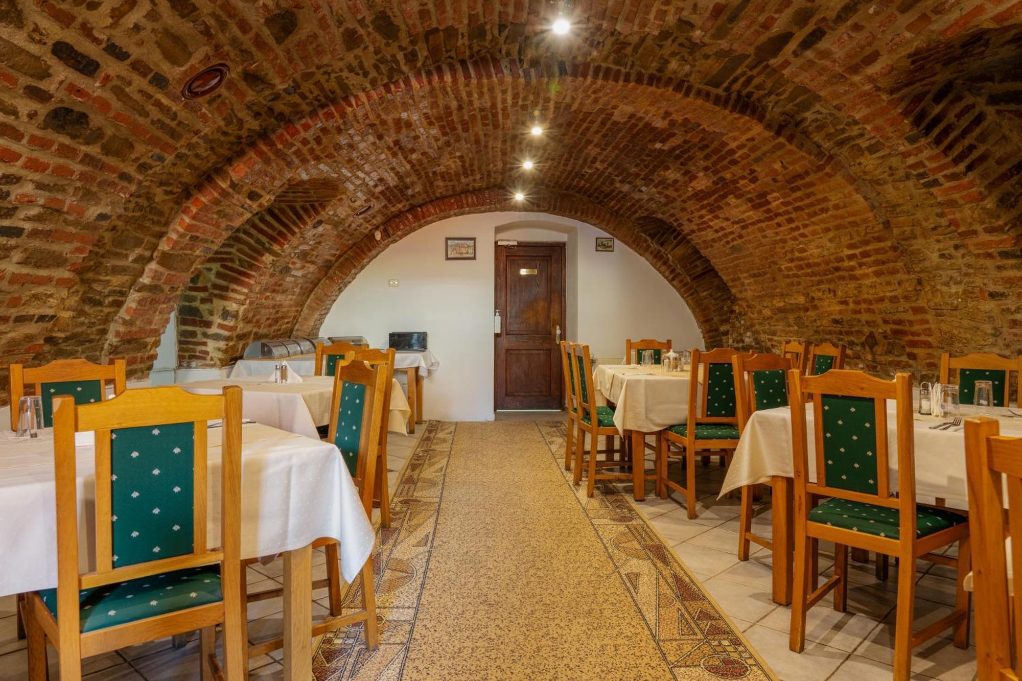 Готель Casa Cu Cerb Сігішоара Екстер'єр фото